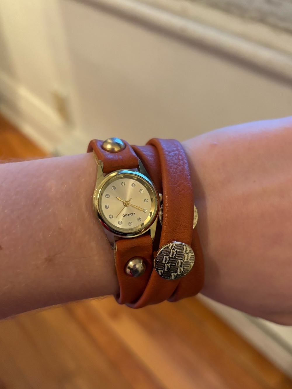 Vintage-style Wrap Leather Stud Watch Bracelet in Cognac